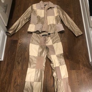 Vintage retro voice brand outfit